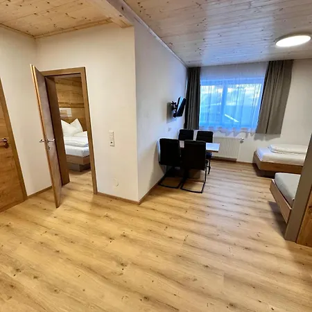 Alpin 102 Апартаменты *